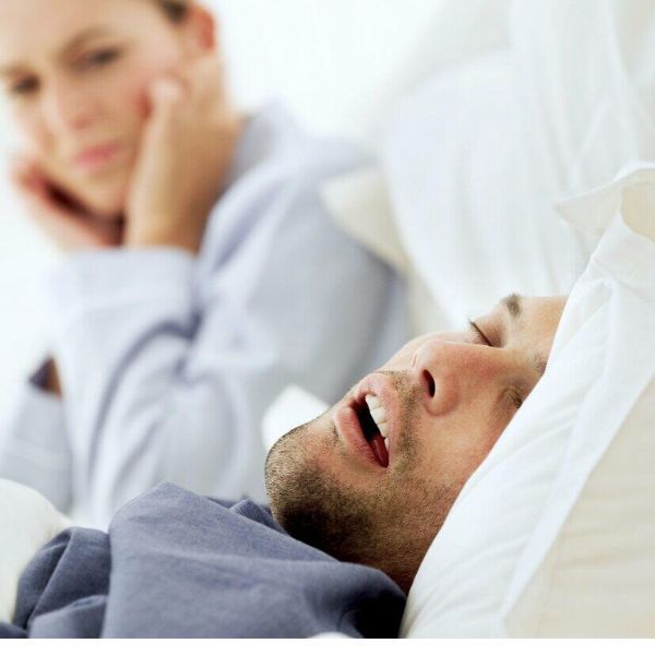 ronquidos y con la apnea del sueño