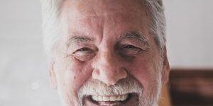 Implantes y Dientes Fijos en un Día